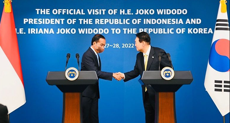 Jokowi in South Korea Discusses Electric Cars, Smart City at IKN, and KF-21 Fighter Jets